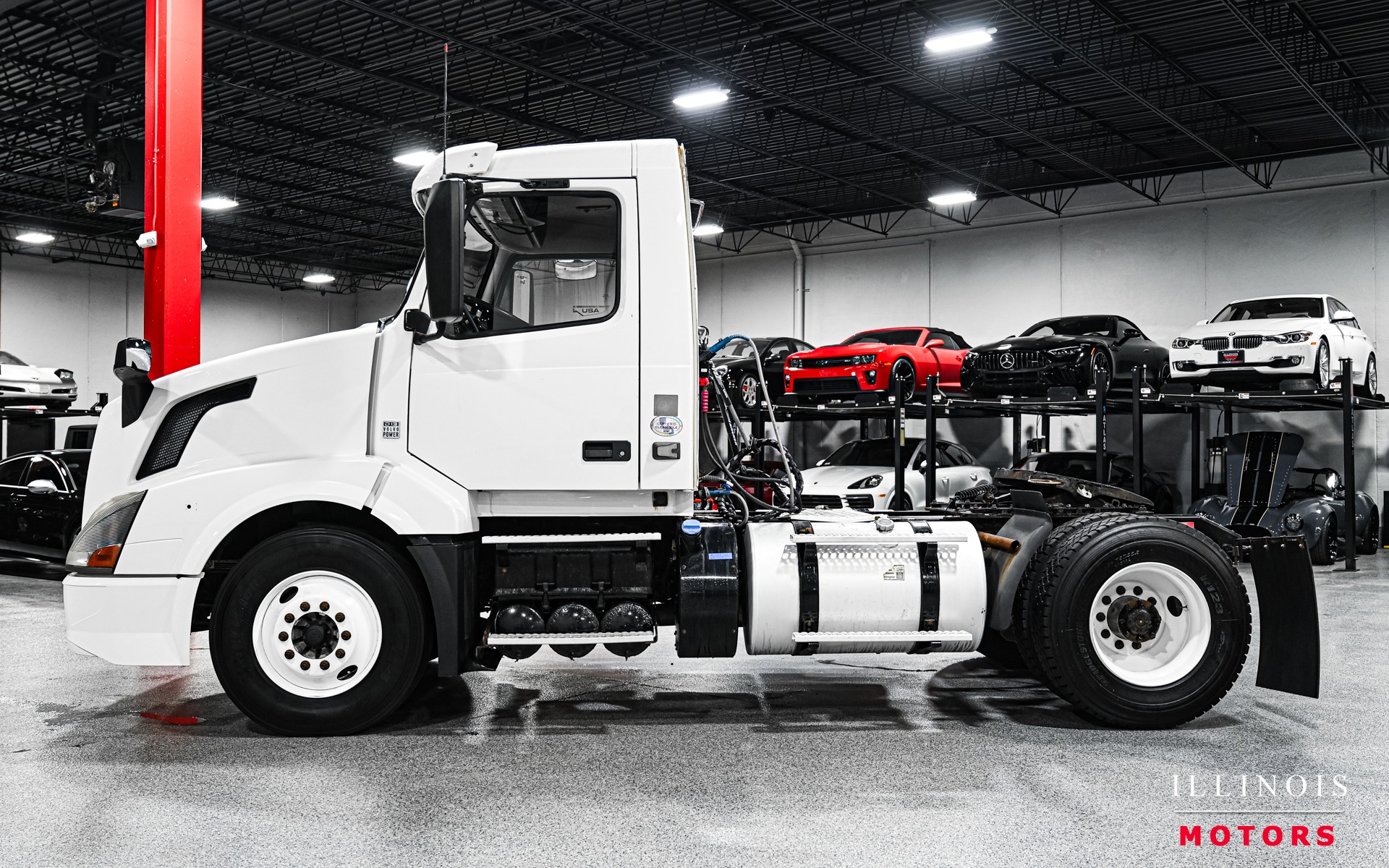 2016 Volvo Truck VNL photo 2