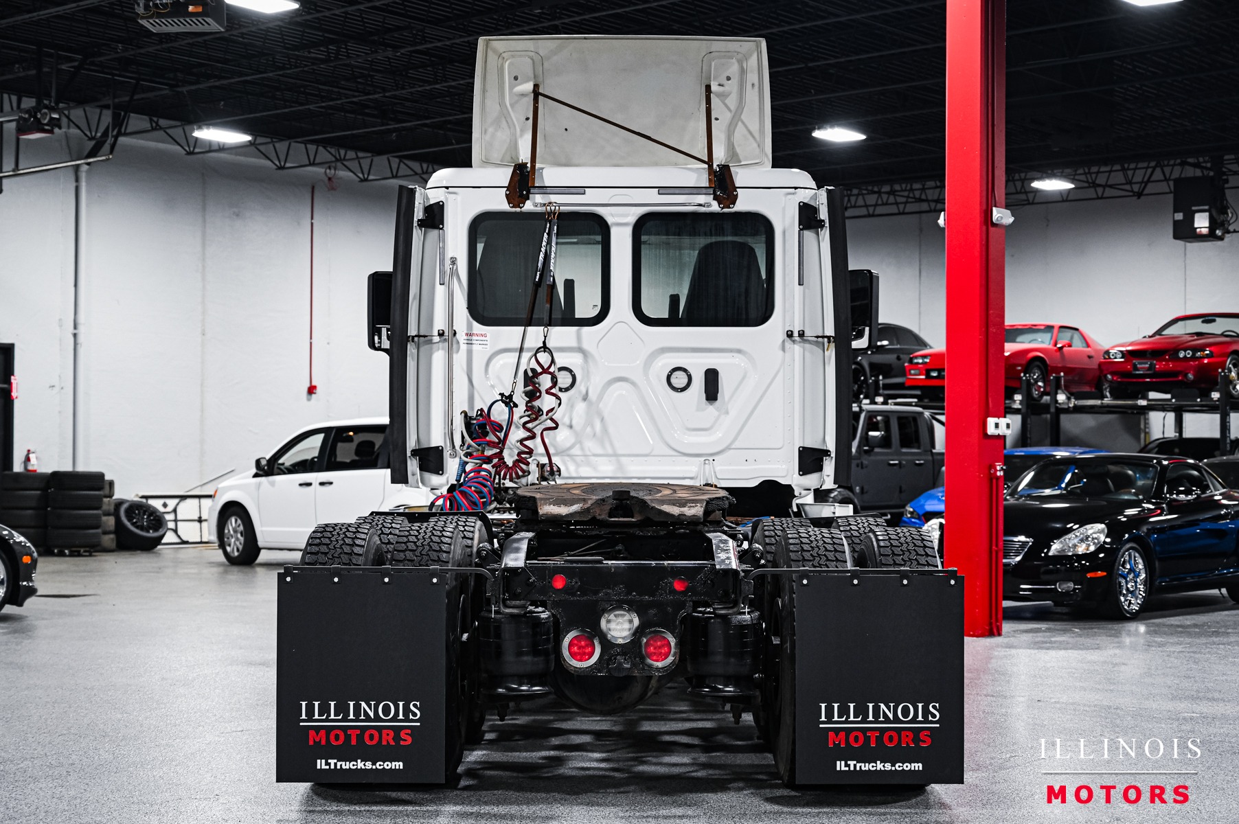 2018 Freightliner Cascadia photo 4