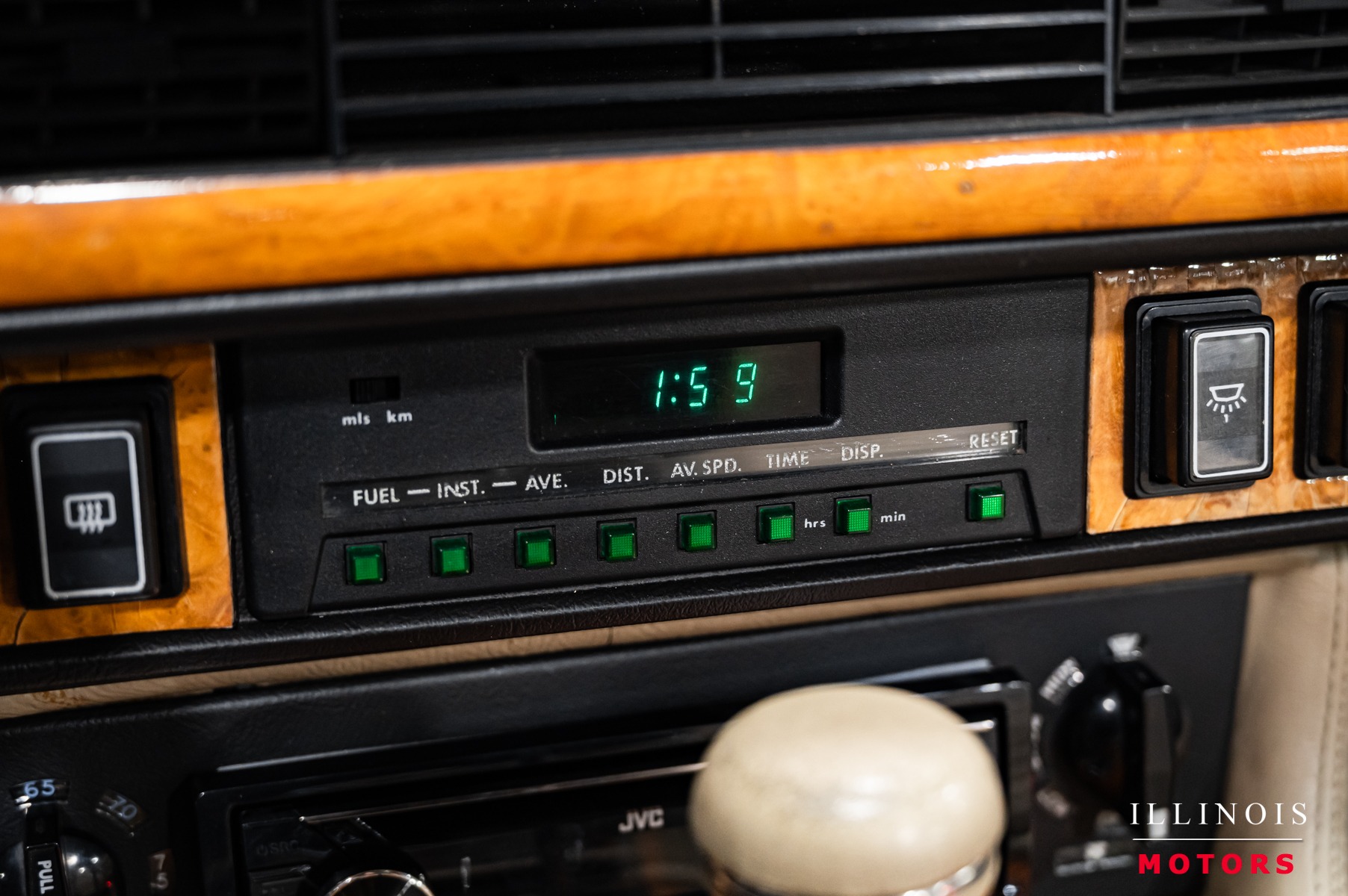 1991 Jaguar XJ photo 23