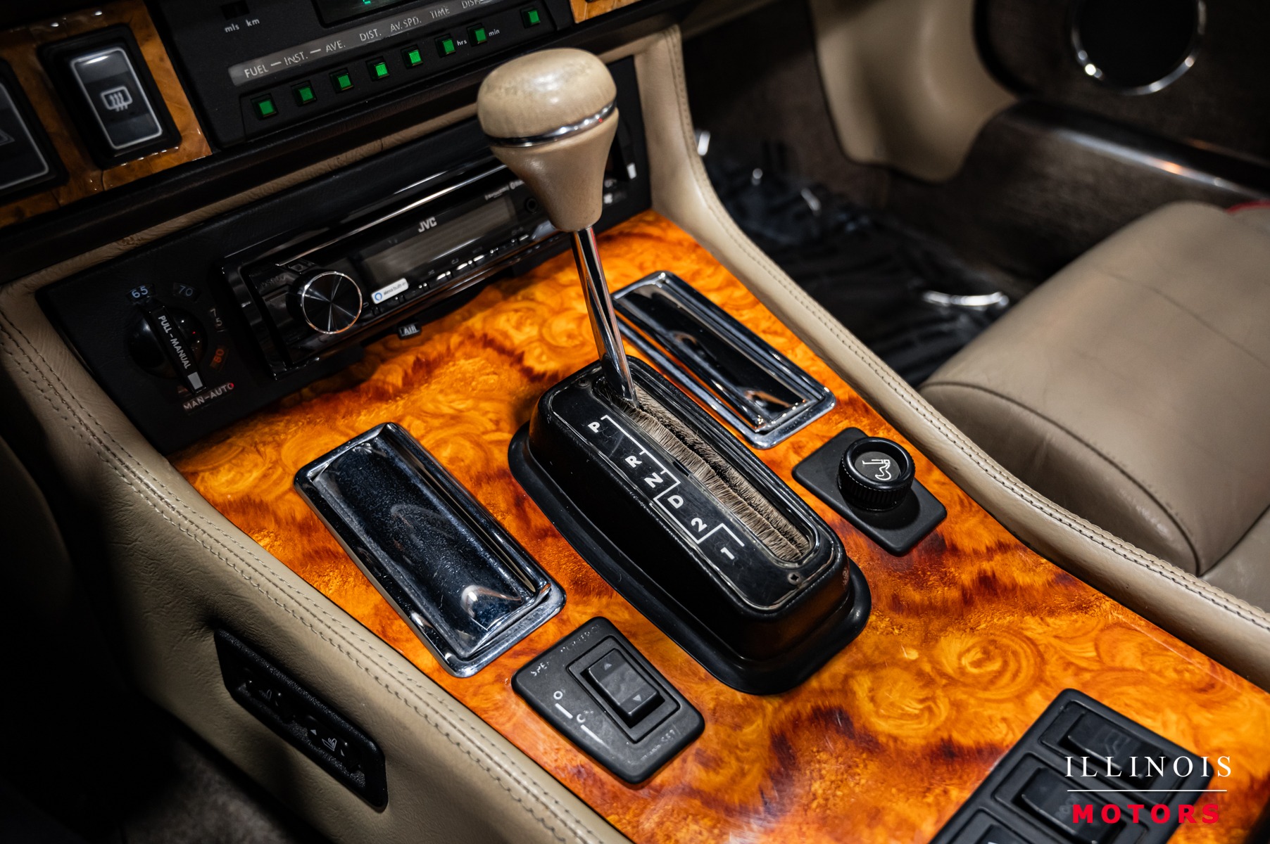 1991 Jaguar XJ photo 27
