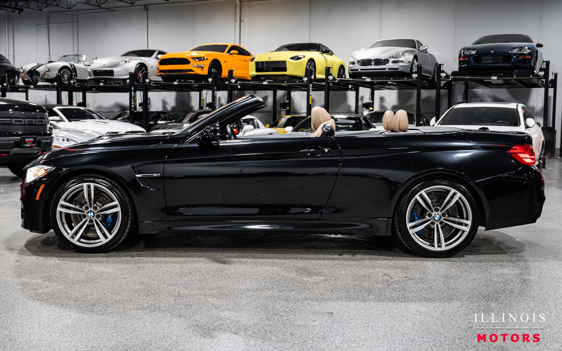 2016 Bmw M4 Convertible photo 2