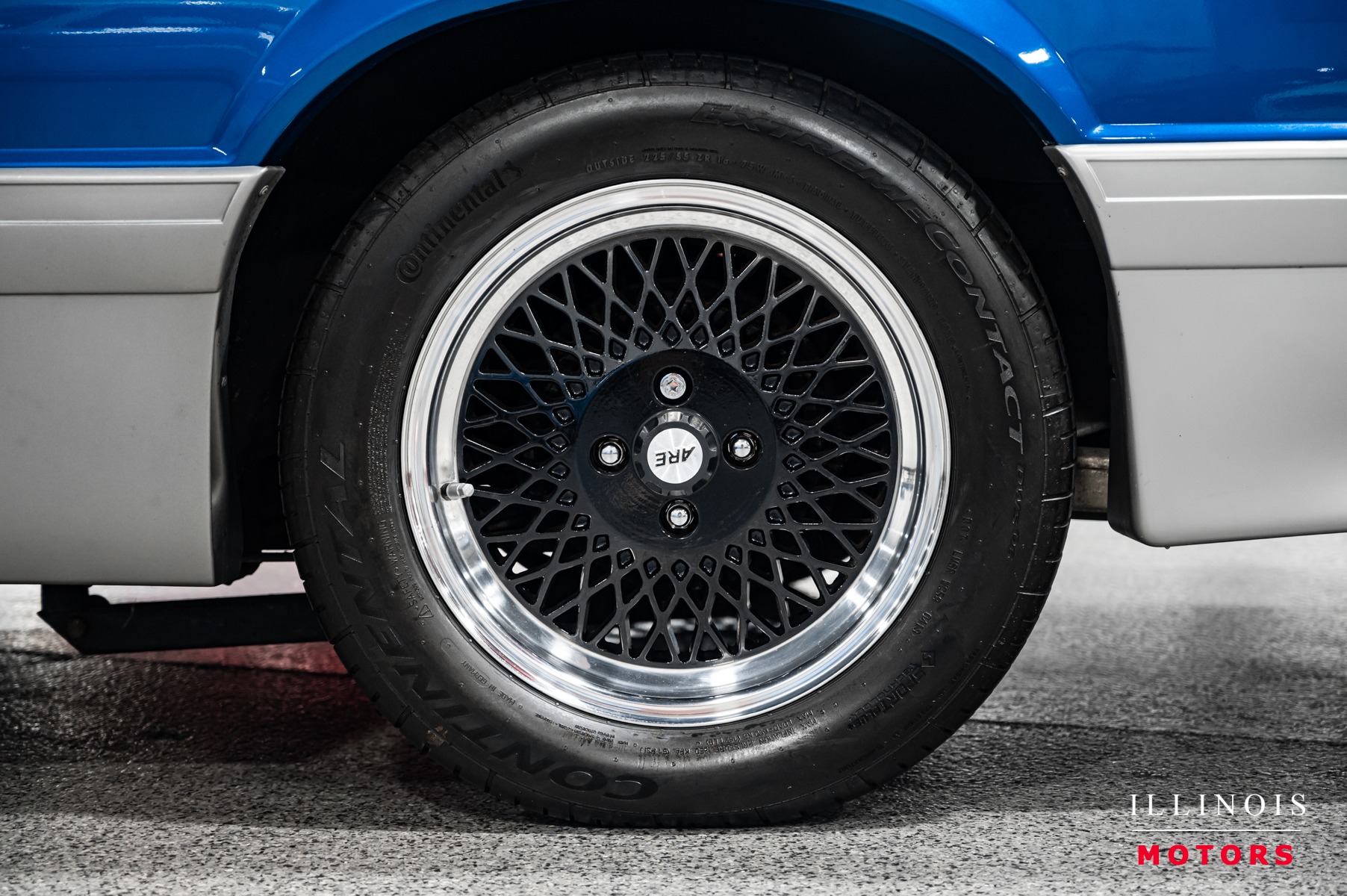 1990 Ford Mustang GT photo 11