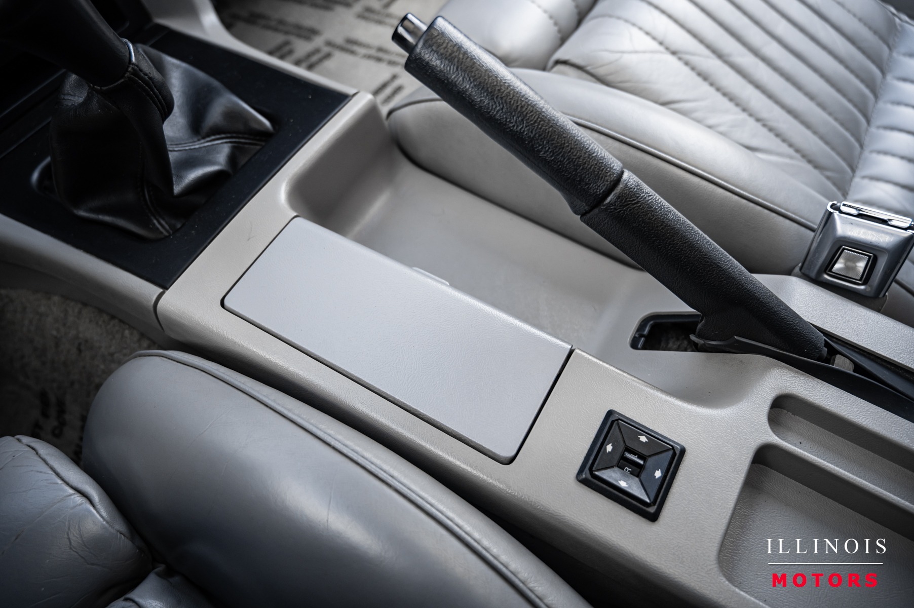 1990 Ford Mustang GT photo 23