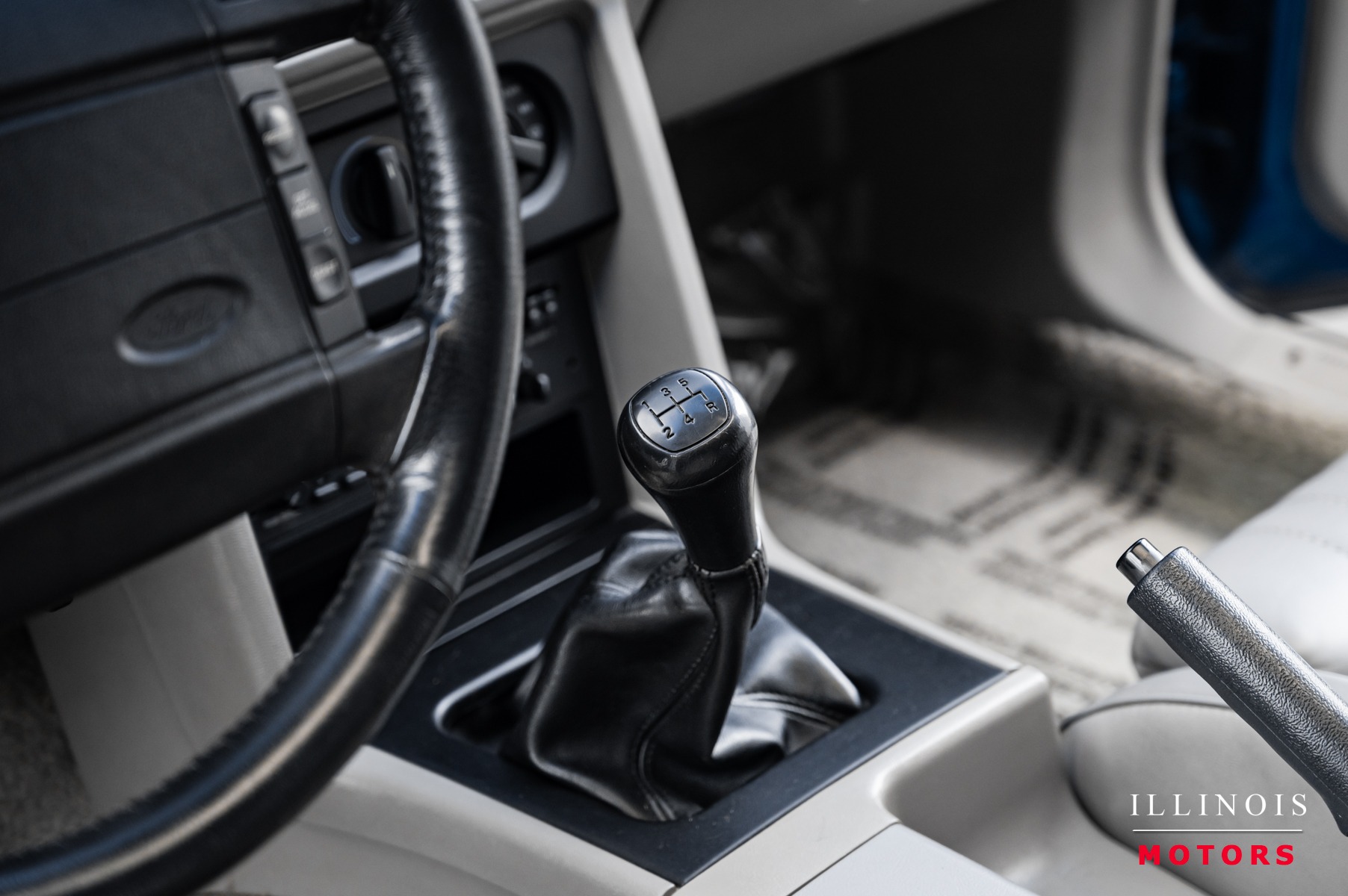 1990 Ford Mustang GT photo 25