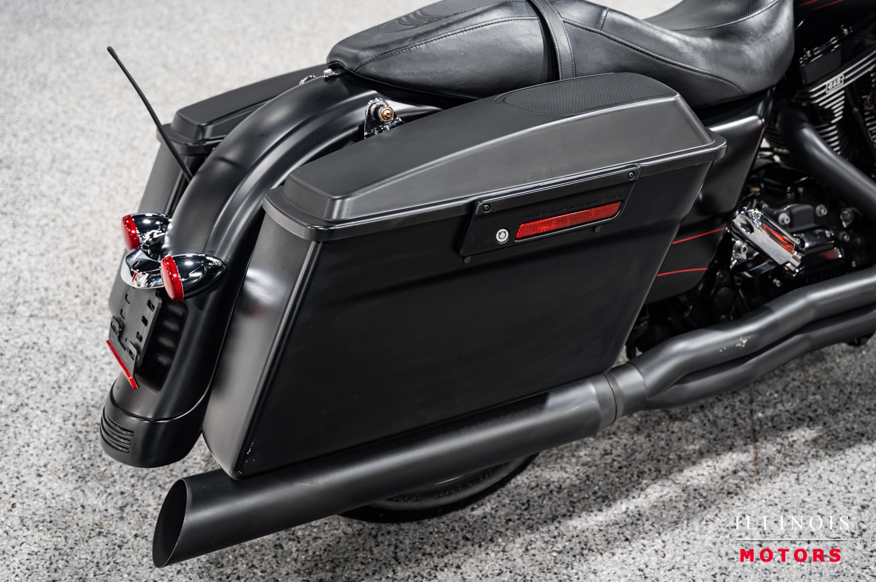 2013 Harley Davidson Road Glide Custom FLTRX103 photo 3