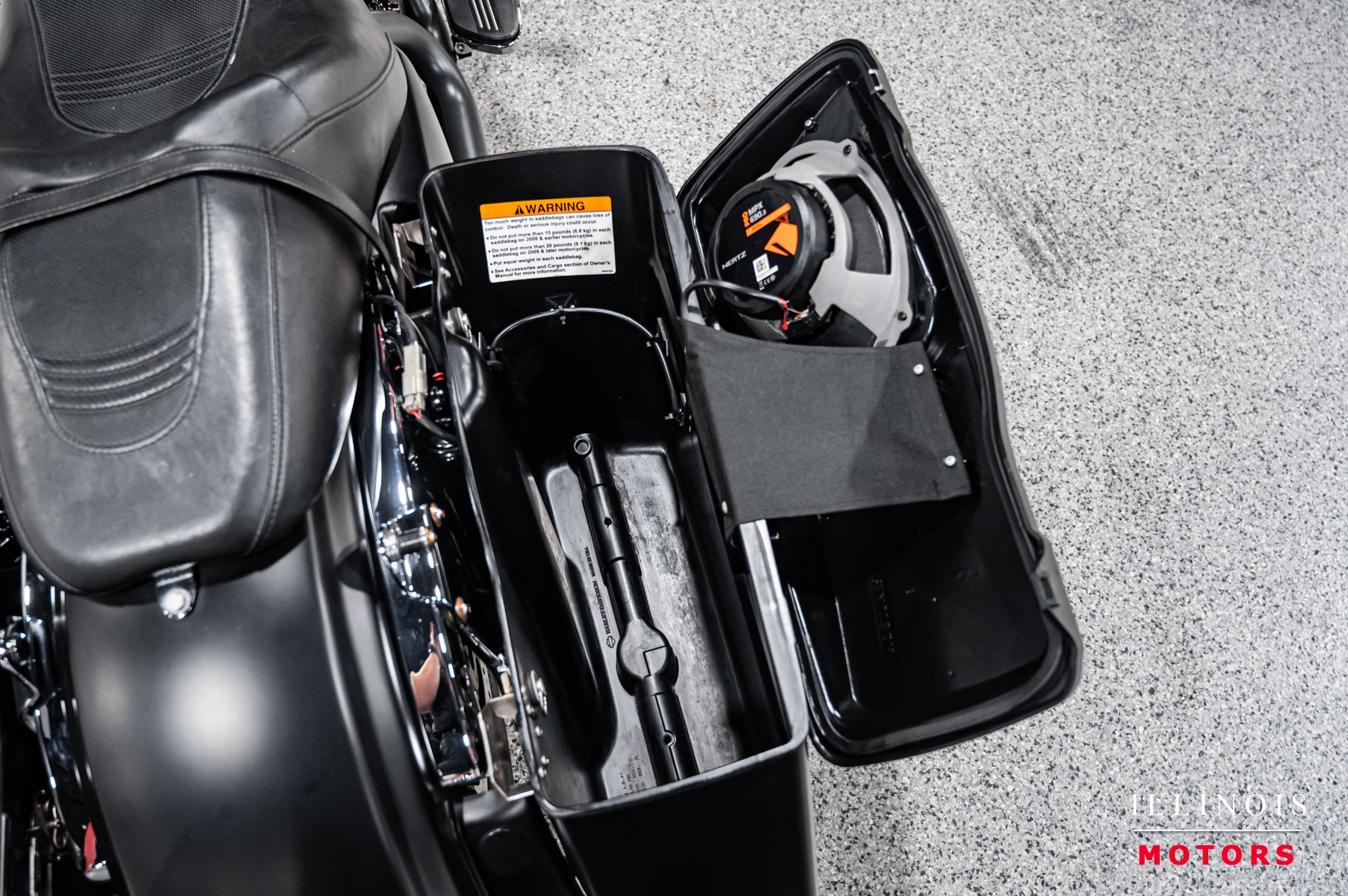 2013 Harley Davidson Road Glide Custom FLTRX103 photo 4
