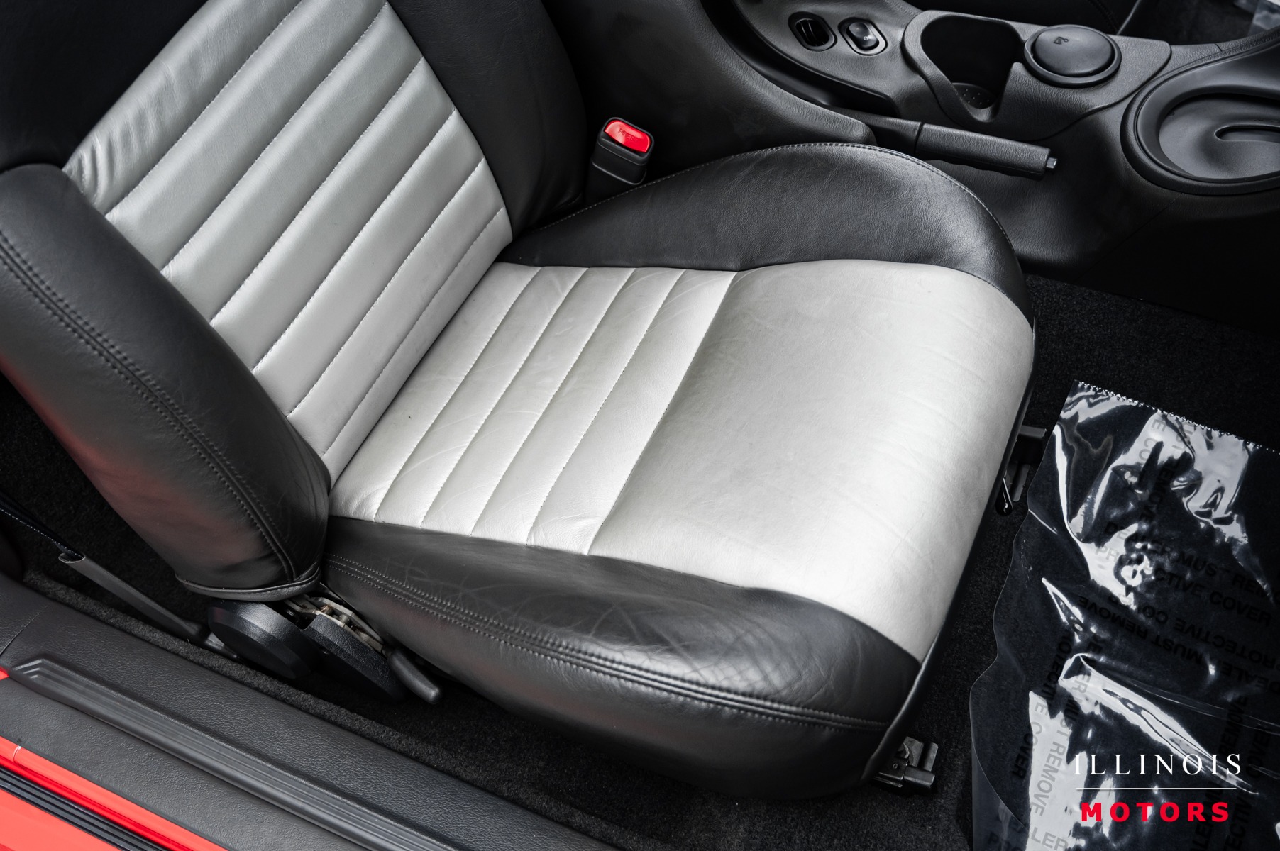 1999 Ford Mustang GT photo 32