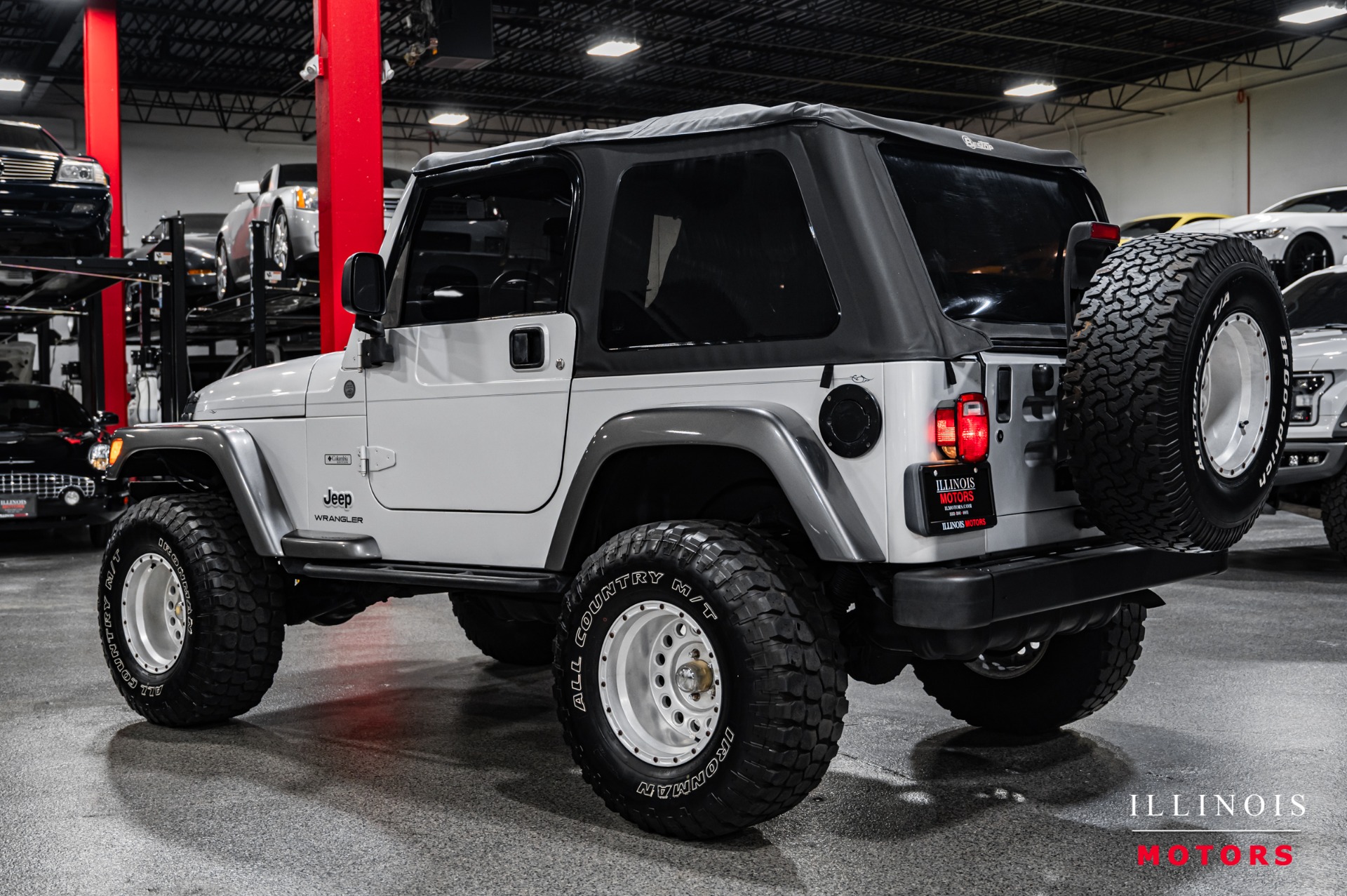 2004 Jeep Wrangler X photo 2