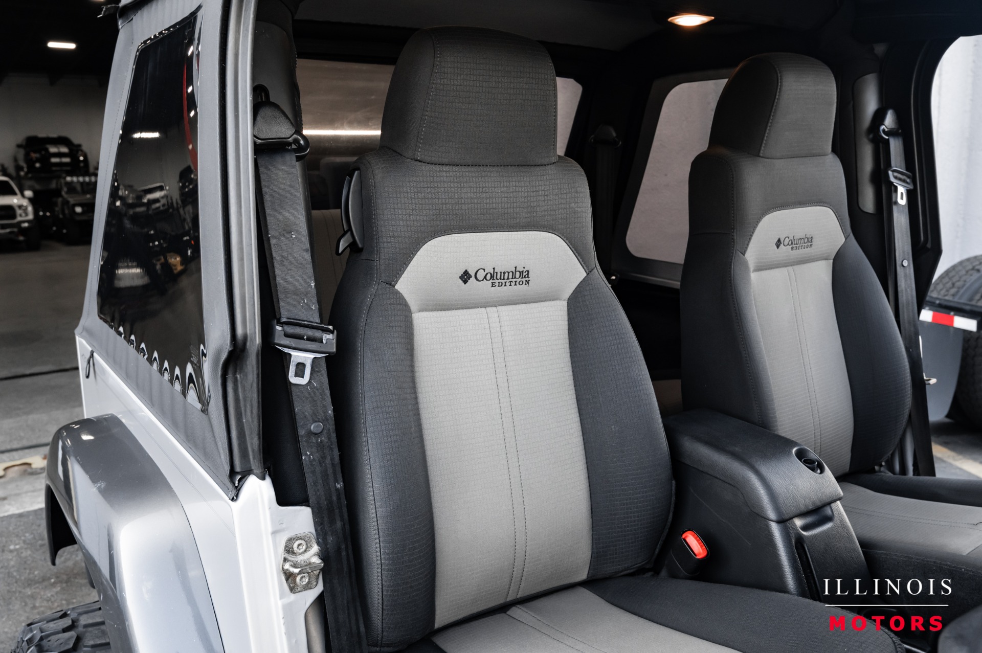 2004 Jeep Wrangler X photo 25