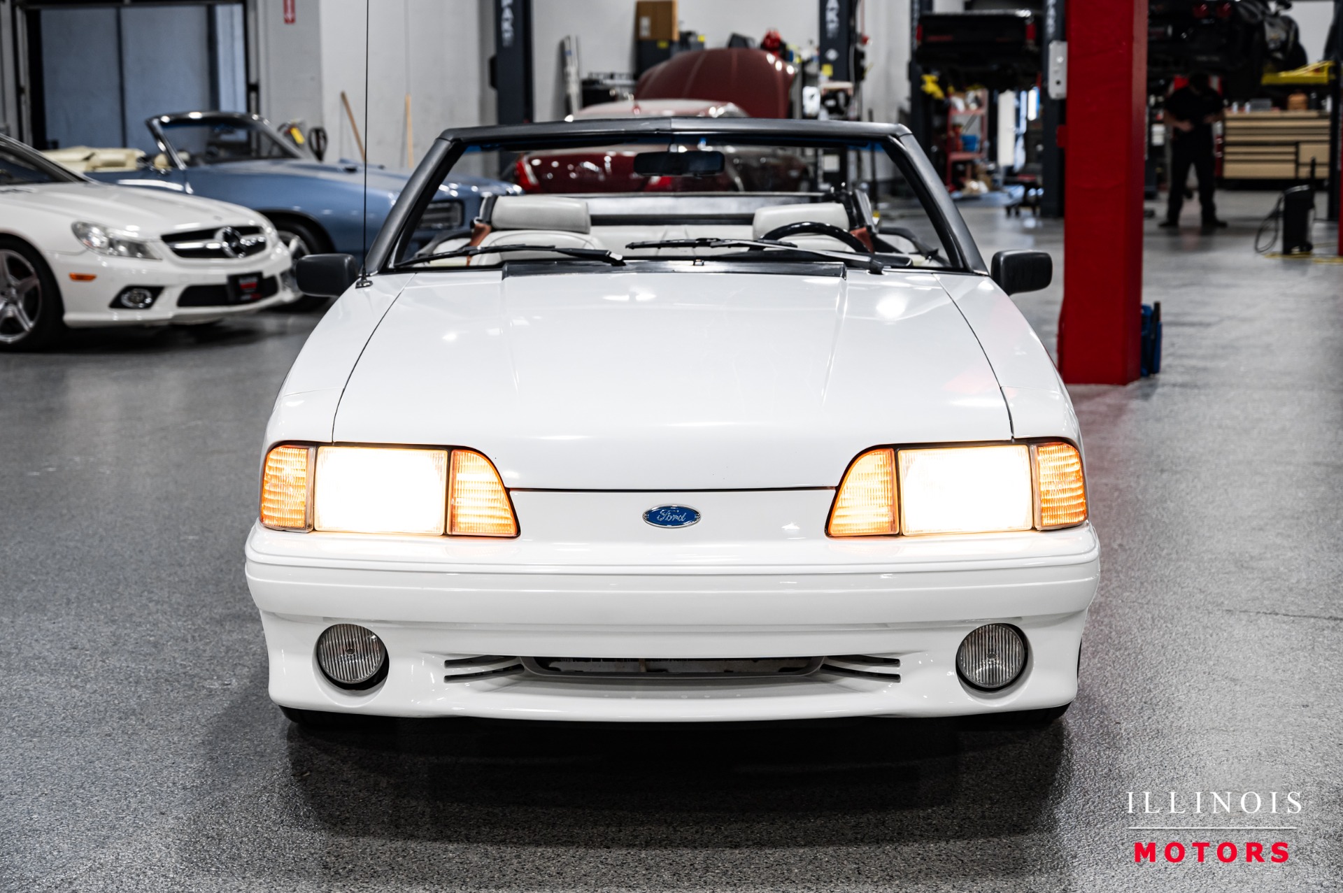 1990 Ford Mustang GT photo 8
