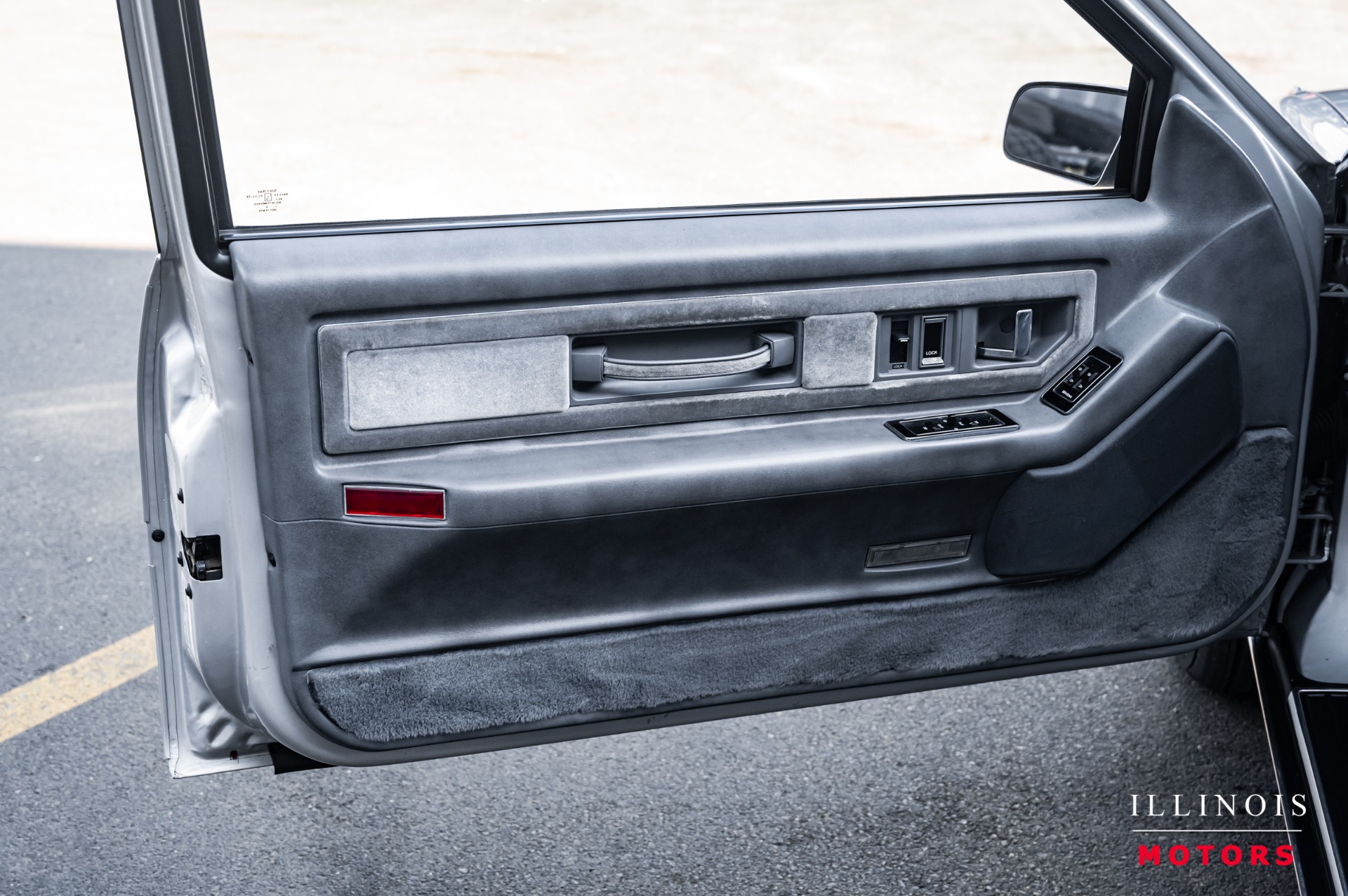 1986 Cadillac Eldorado photo 17