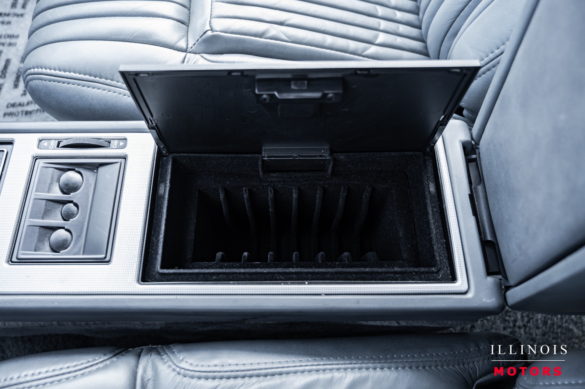 1986 Cadillac Eldorado photo 32