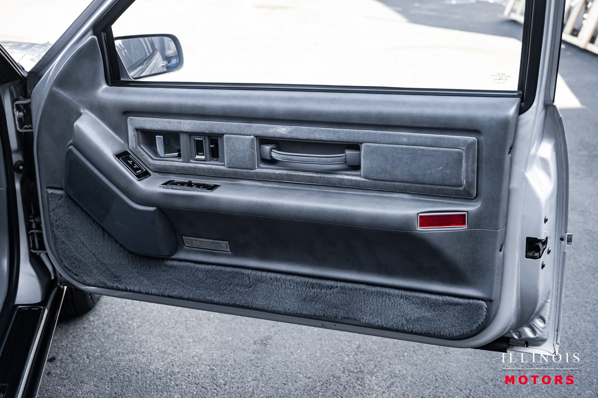 1986 Cadillac Eldorado photo 35