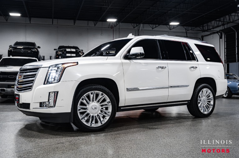 2019 Cadillac Escalade Platinum's photo