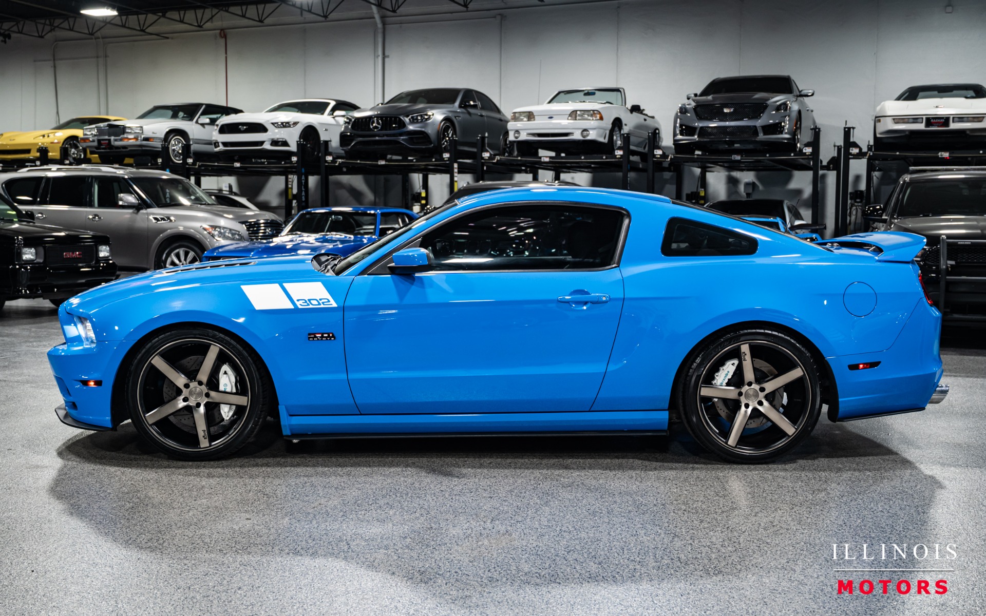 2013 Ford Mustang GT photo 2