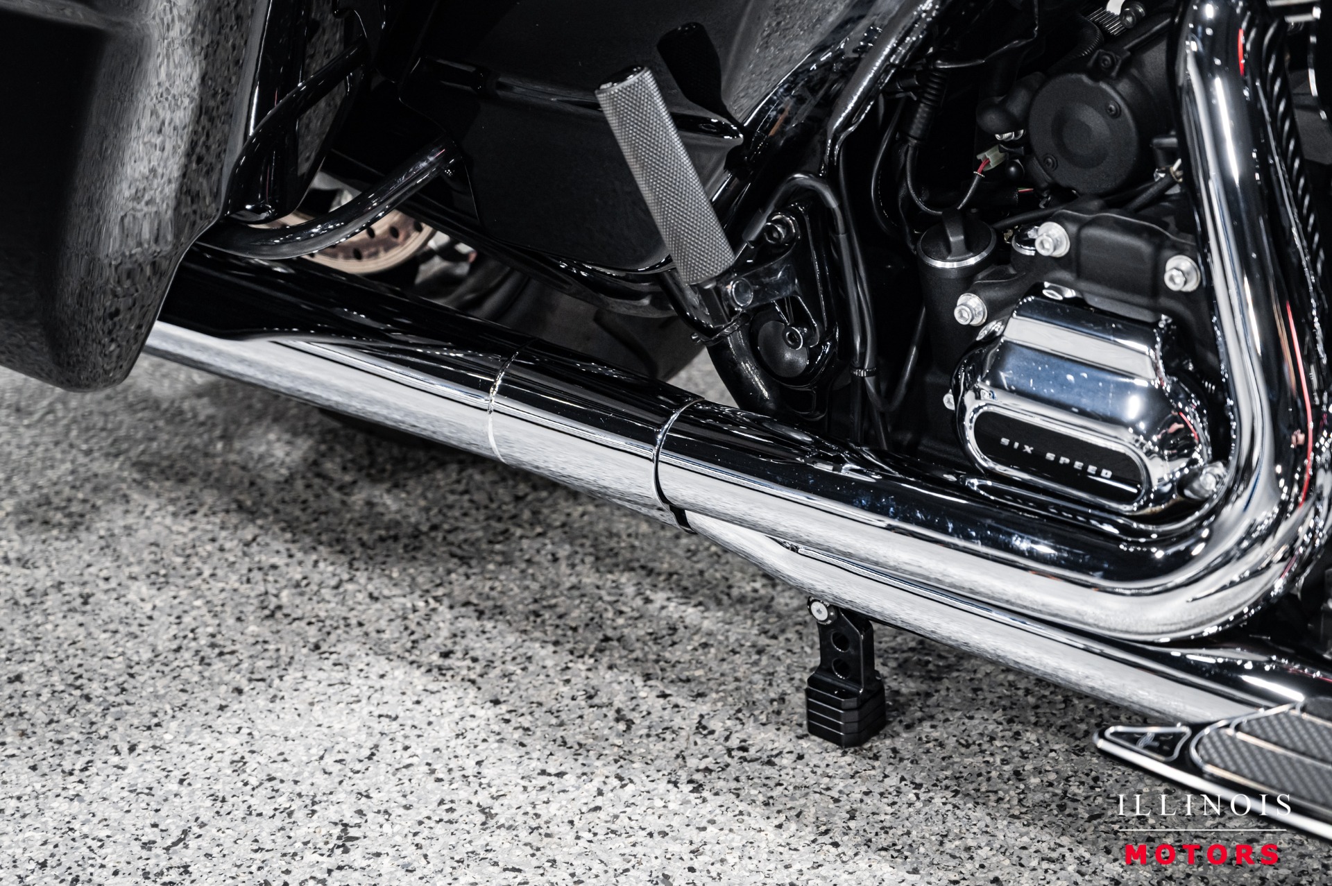 2017 Harley Davidson Road Glide Special FLTRXS photo 4