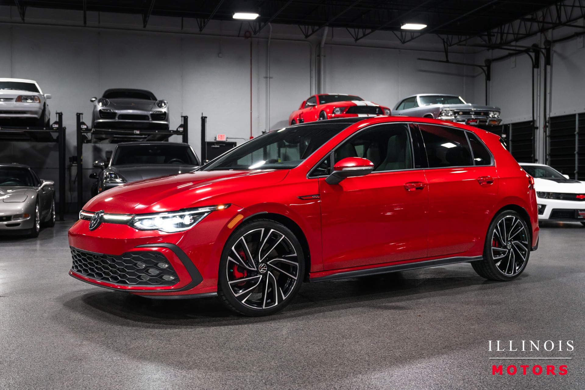 2023 Volkswagen Golf GTI 2.0 TSI Performance 6MT's photo