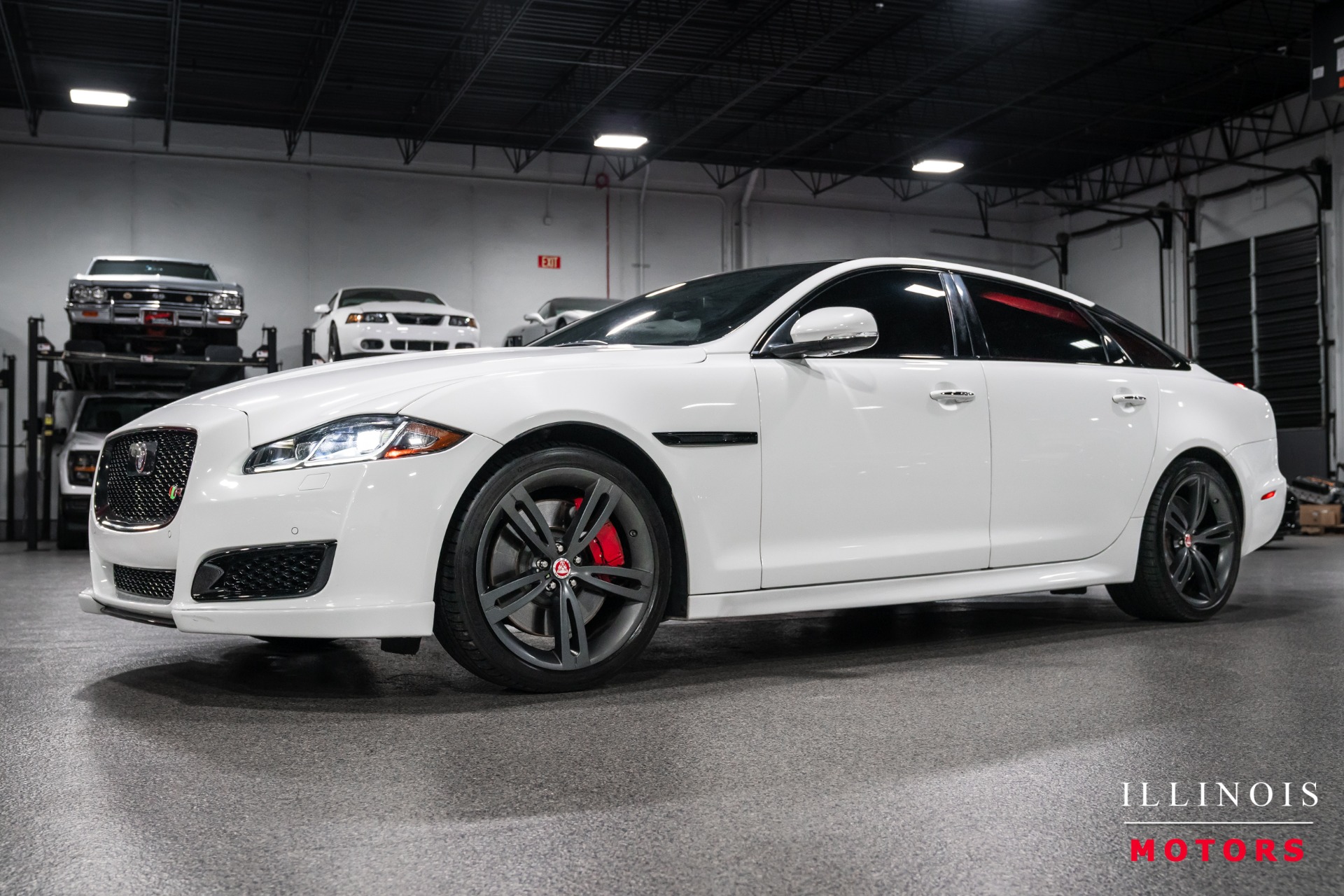 2017 Jaguar XJ R