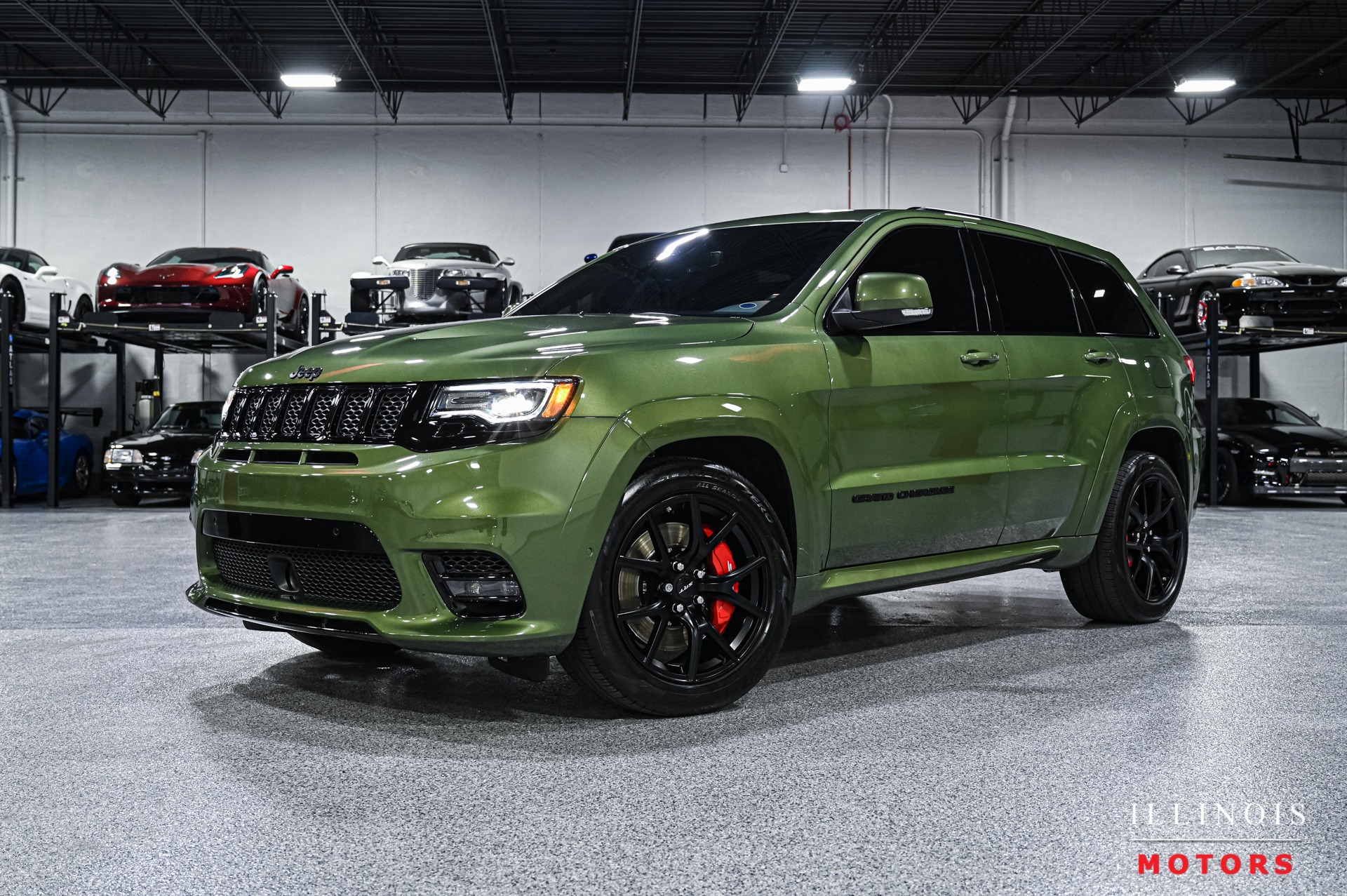 MOPAR Genuine Headlight Cover Boot For Jeep Grand Cherokee SRT8 2014-2021 – 68222838AA